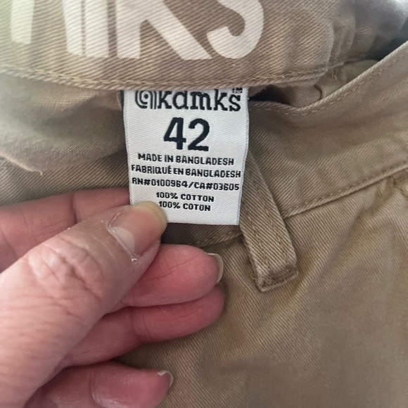 Akademiks cargo shorts - Picture 2 of 4